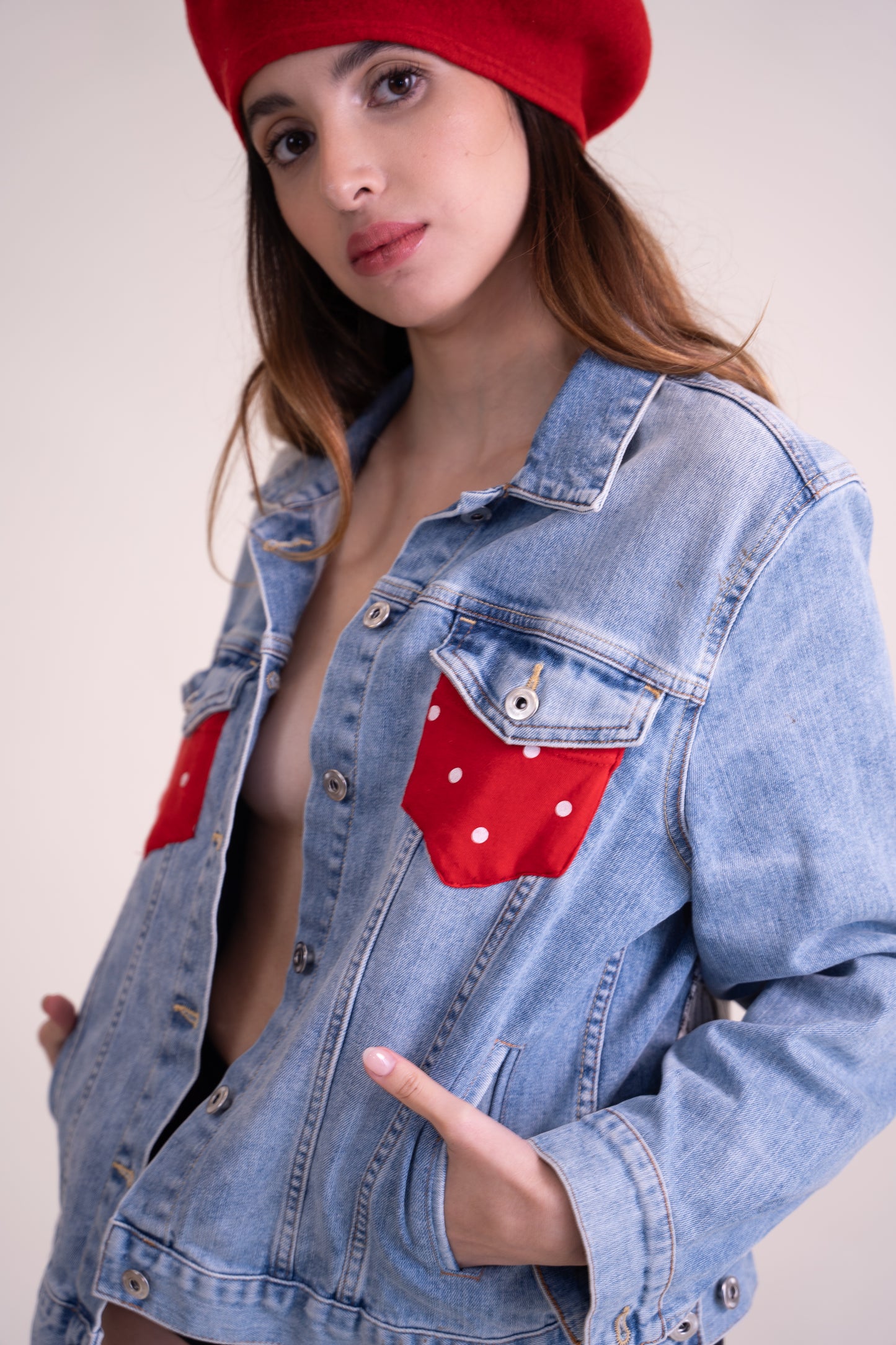 Denim Jacket with Parisian Flair – Sustainable & Stylish