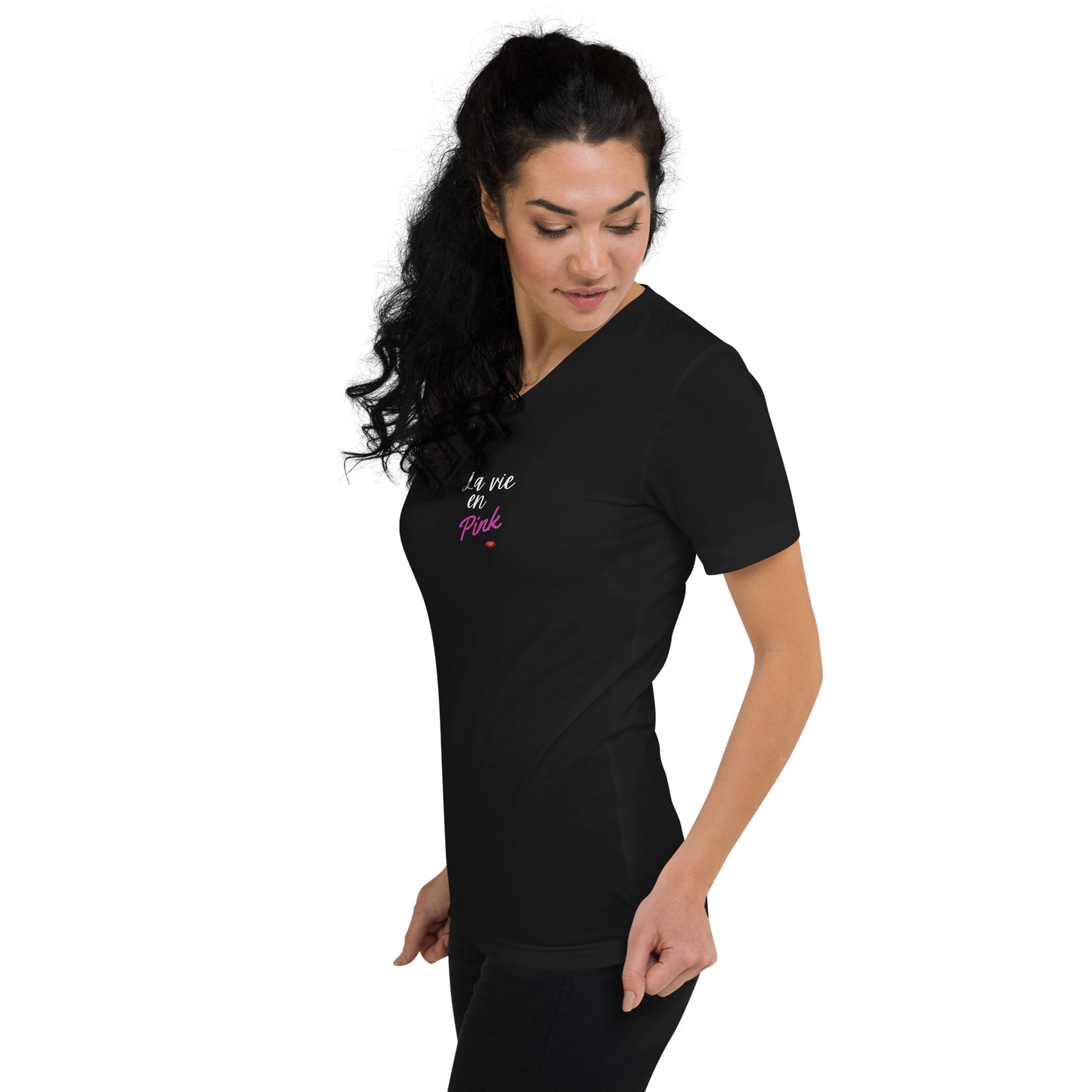 Unisex V-Neck T-Shirt: La vie en Pink